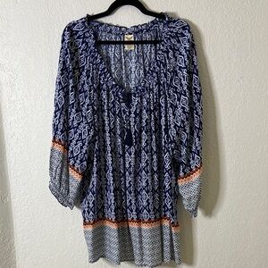 Faded Glory Navy and White Geometric Peasant Tunic with Orange Trim
